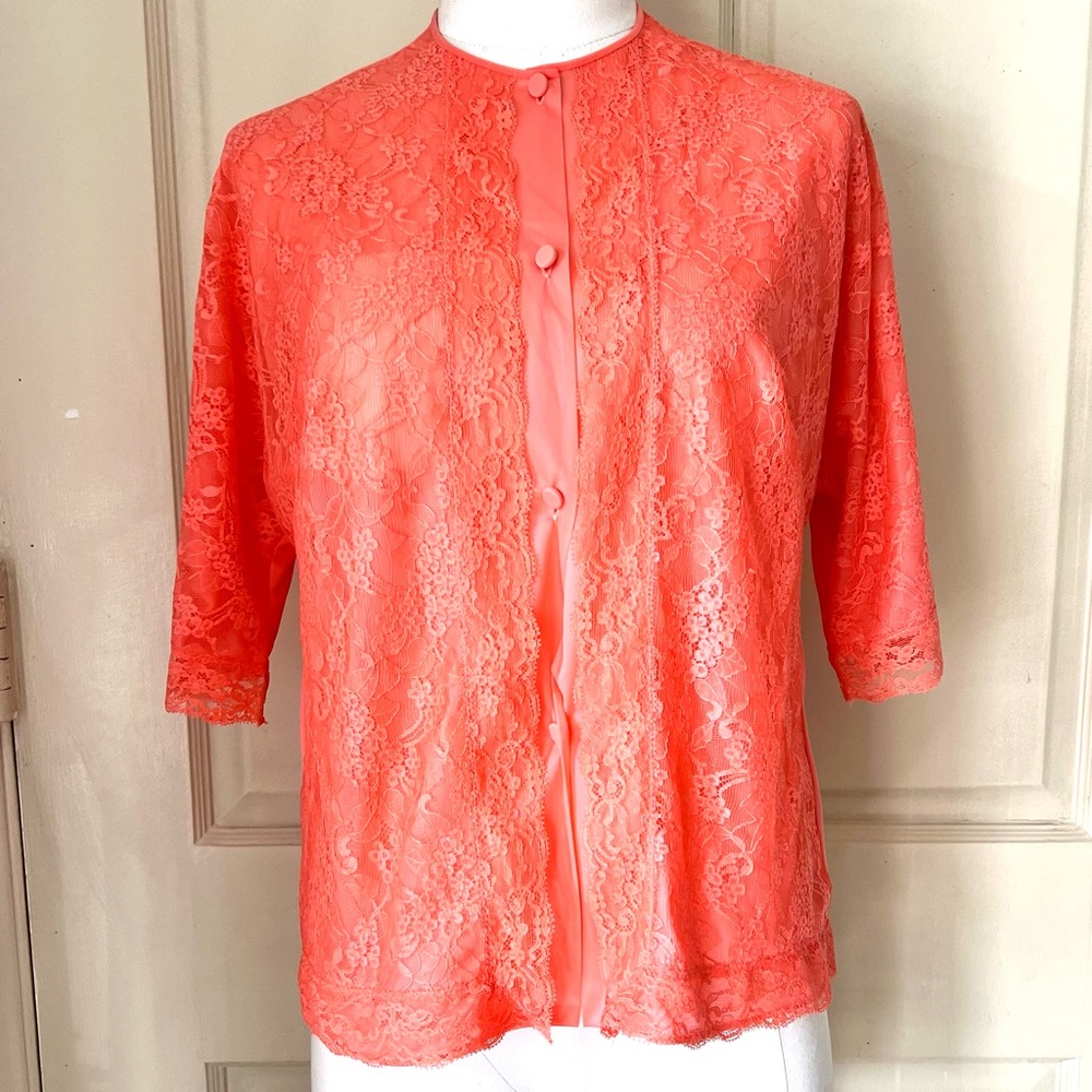 Vanity Fair 1960’s Bed Jacket. - image 1